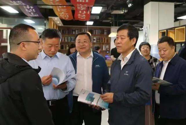 �������쵼һ�е���˾���ηֹ�˾�����